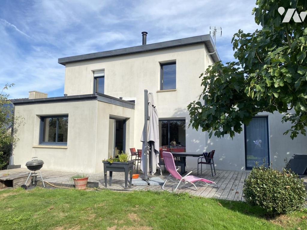 Maison 7 pièces 137 m² · à Landerneau · 137 m² · 335 000 €