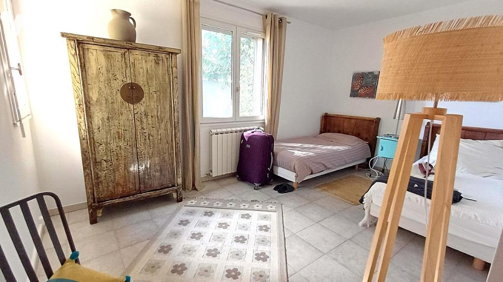 VENTE maison-UZES (30)