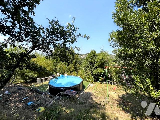 Maison 8 pièces 156 m² · à Saint-Hilaire-de-Brethmas · 156 m² · 250 000 €