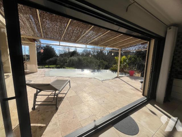 Maison 4 pièces 136 m² · à Uzès · 136,1 m² · 585 000 €