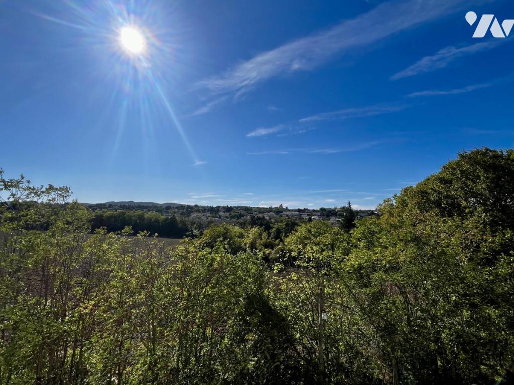 Appartement 66 m² · à Pont-Saint-Esprit · 66 m² · 60 000 €