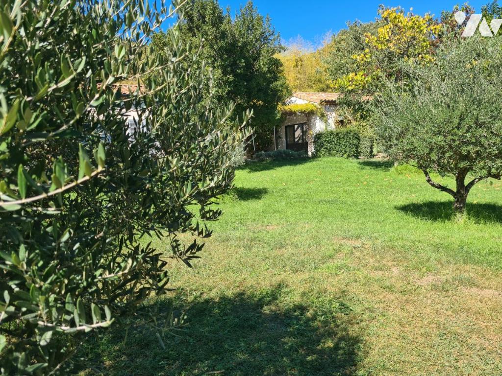 Maison 5 pièces 148 m² · à Corconne · 148 m² · 447 000 €
