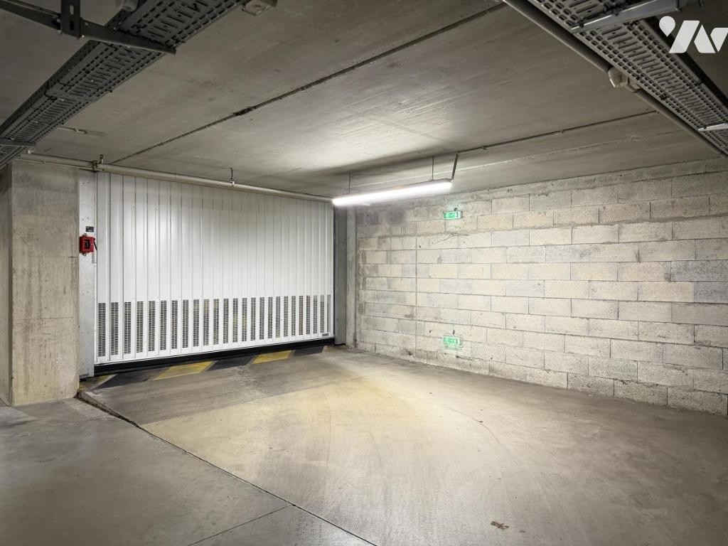 Parking Toulouse · 60 000 €