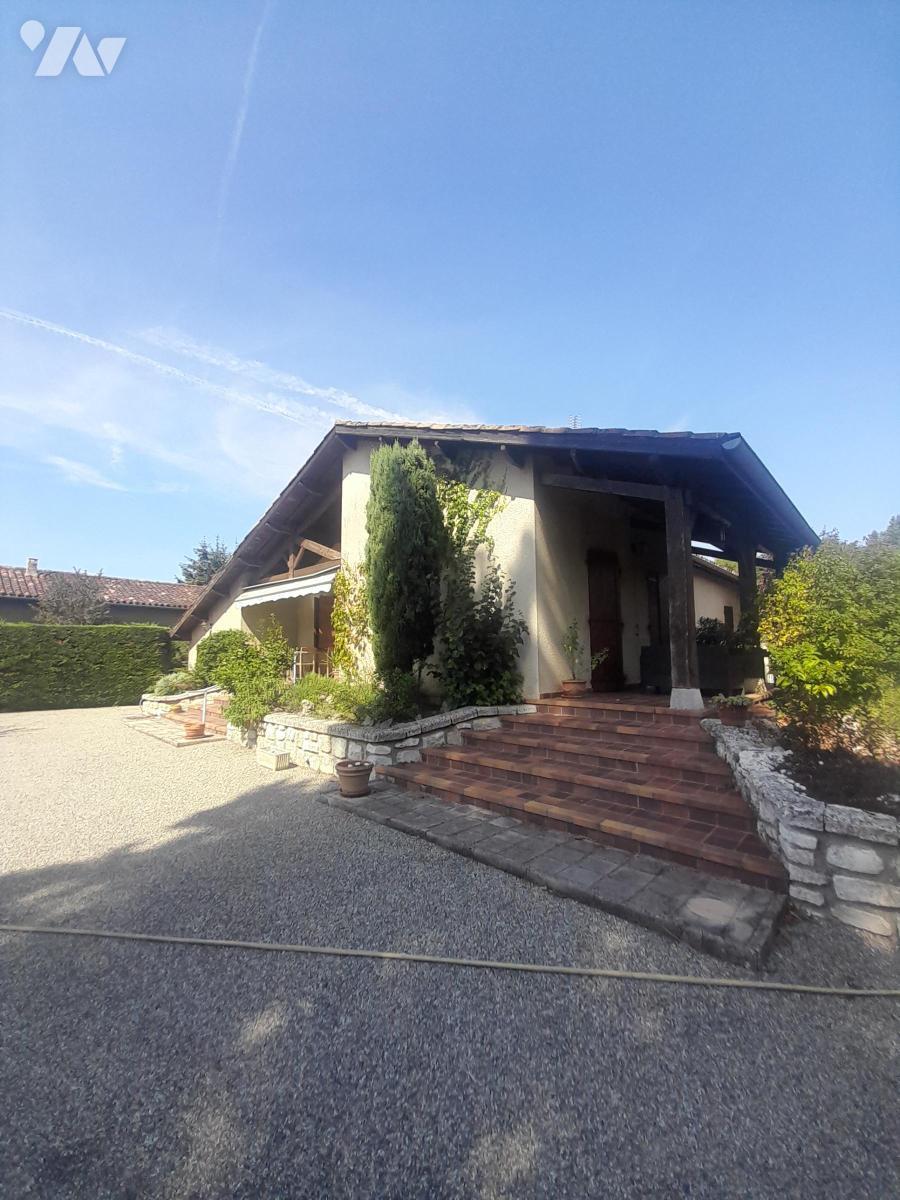 Maison 6 pièces 152 m² · à Pavie · 152 m² · 270 000 €