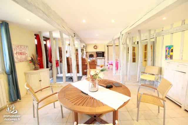 Vente - Maison - Aire-sur-l'Adour - 260.0m² - 8 pièces - Ref : 32052-17