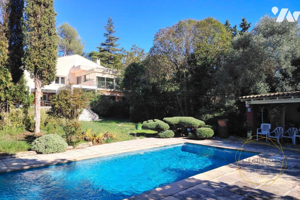 Maison 6 pièces 240 m² · à Montferrier-sur-Lez · 240 m² · 870 000 €