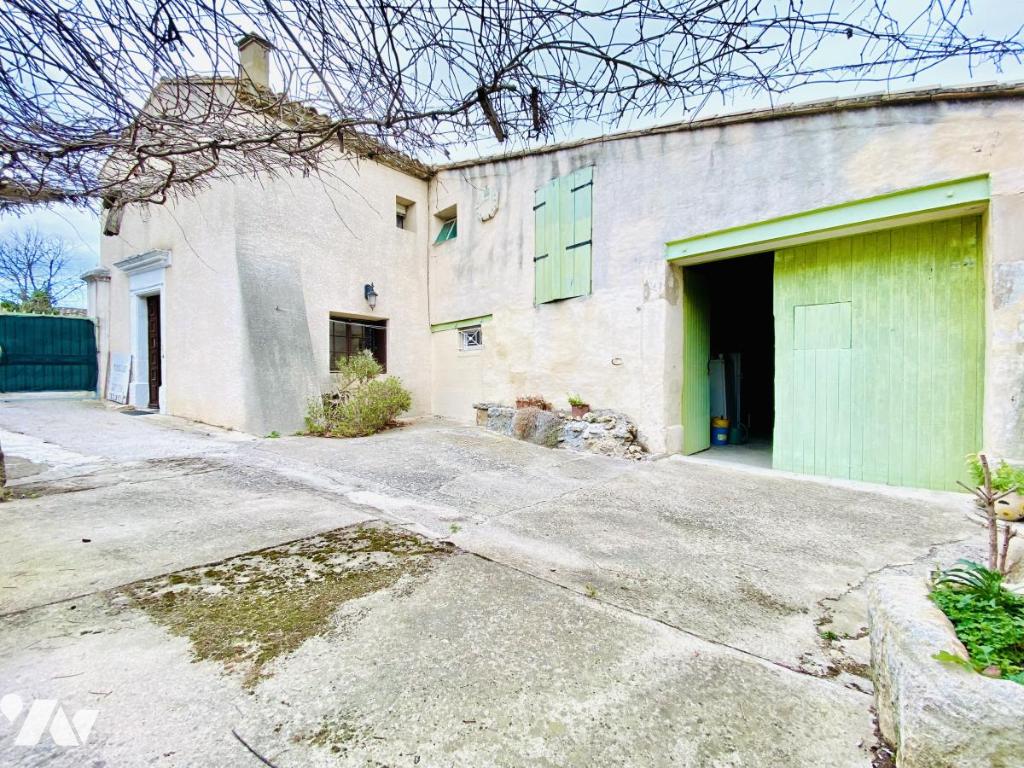 VENTE maison-ST JEAN DE CORNIES (34)