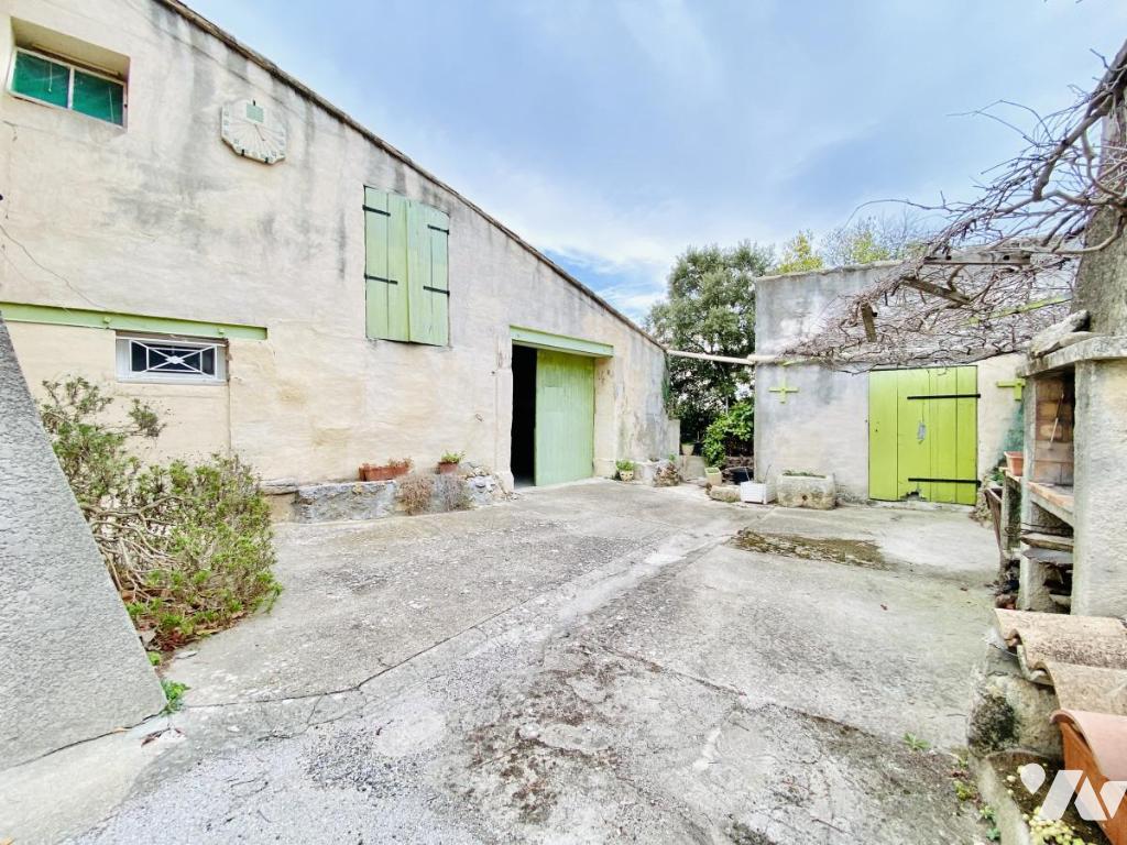 VENTE maison-ST JEAN DE CORNIES (34)