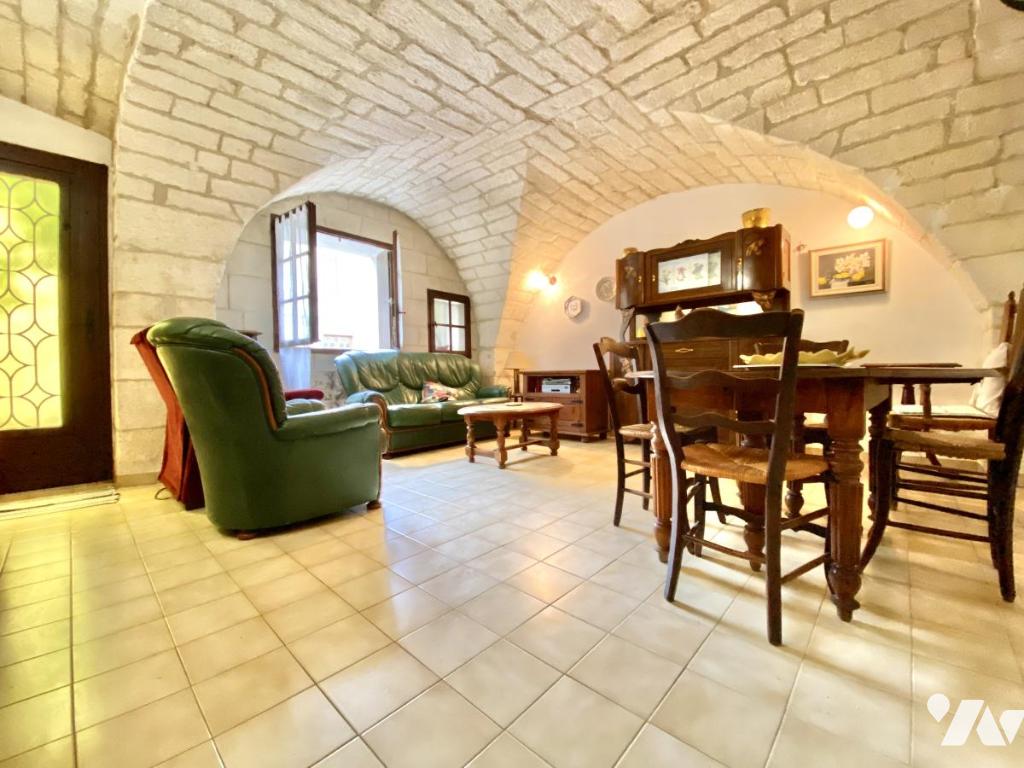 VENTE maison-ST JEAN DE CORNIES (34)