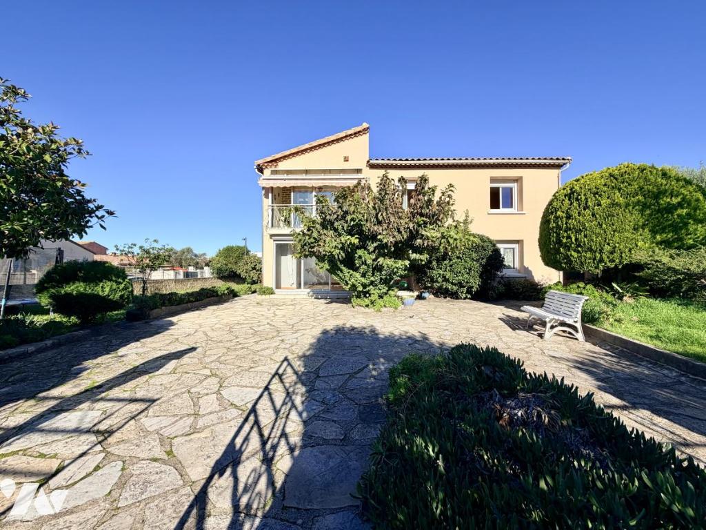 Maison 8 pièces 217 m² · à Pérols · 217,1 m² · 700 000 €