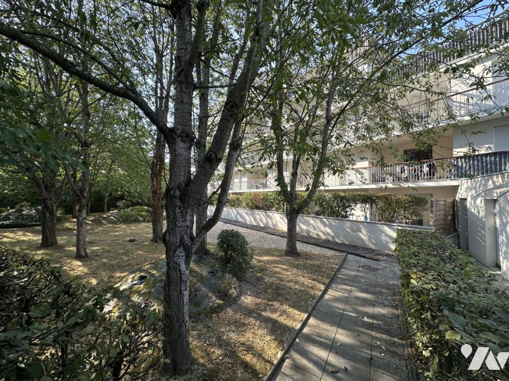 Appartement 2 pièces 48 m² · à Rennes · 48,3 m² · 165 000 €