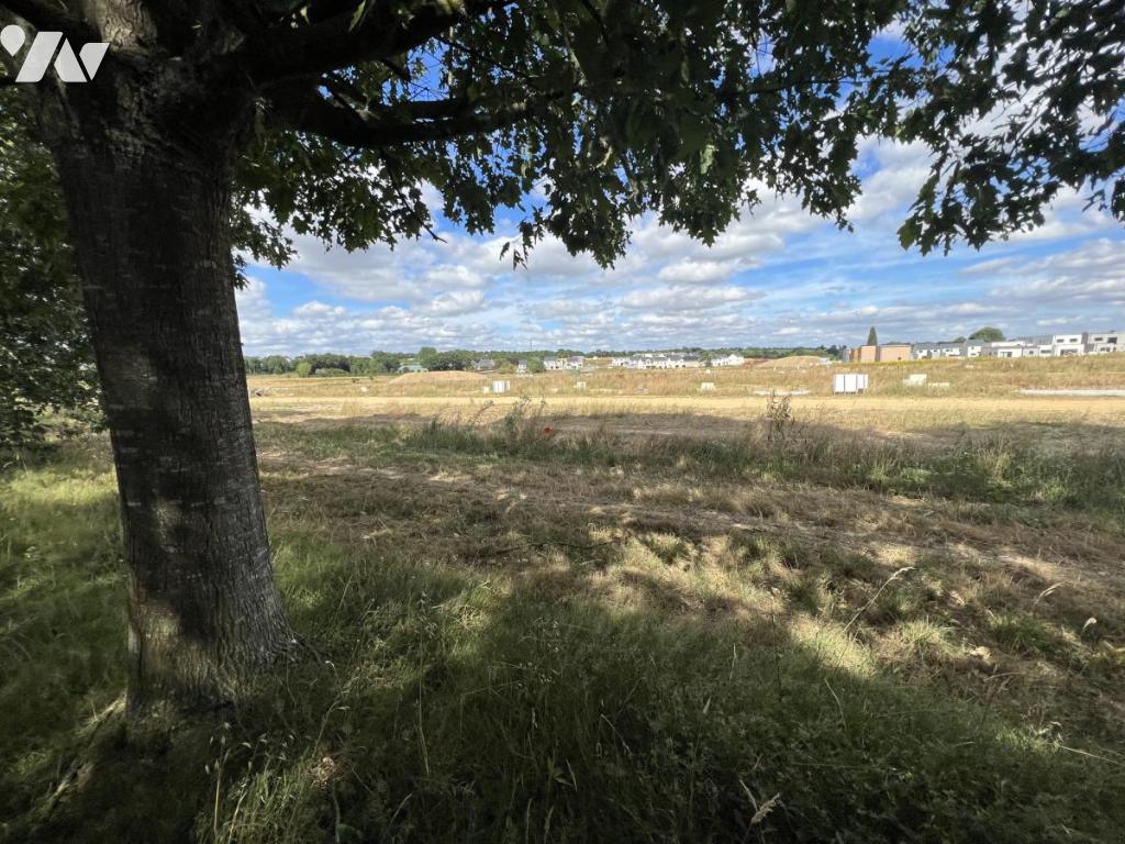 Terrain 377 m² · à Châteaugiron · 377 m² · 84 825 €
