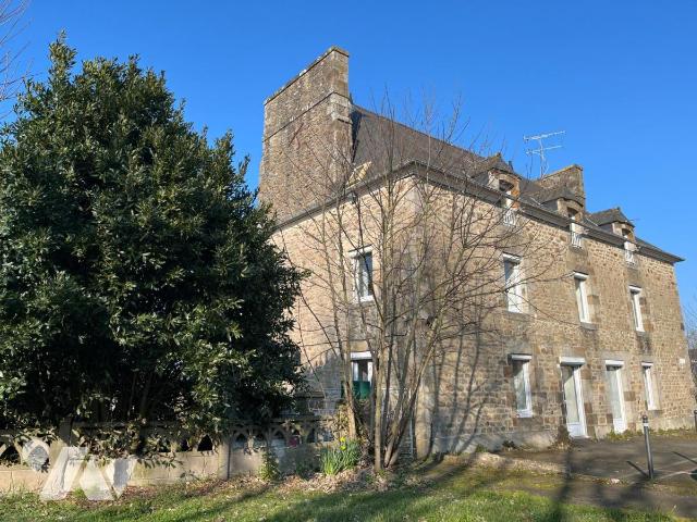 Vente - Maison / villa - CREHEN - 212 m² - 9 pièces - P35021-1009858