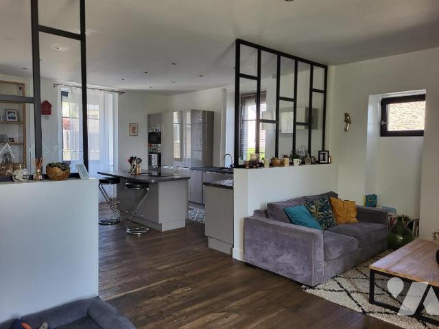 Maison 201m² — Bécherel