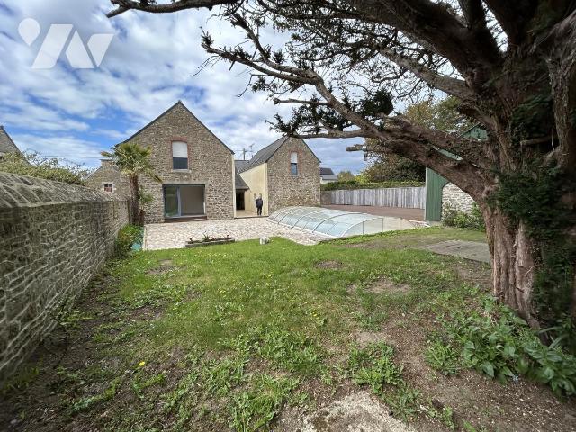 Maison 263 m² · à Saint-Briac-sur-Mer · 263 m² · 998 000 €