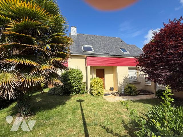 Maison 6 pièces 87 m² · à Tinténiac · 87 m² · 240 000 €