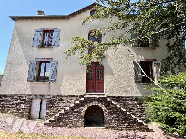 Maison 8 pièces 190 m² · à Bréal-sous-Montfort · 190 m² · 450 000 €