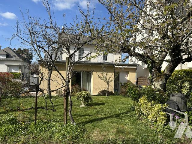 Maison 4 pièces 115 m² · à Bruz · 114,8 m² · 220 000 €