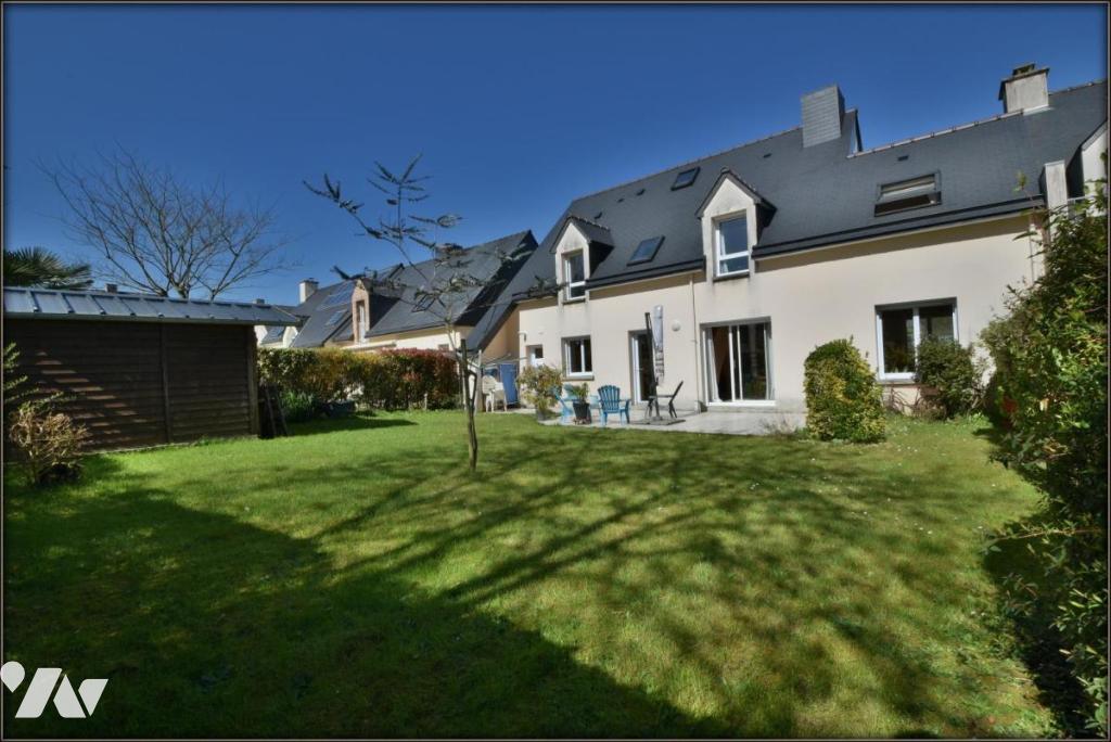 Maison 6 pièces 142 m² · à Rheu · 142 m² · 390 000 €