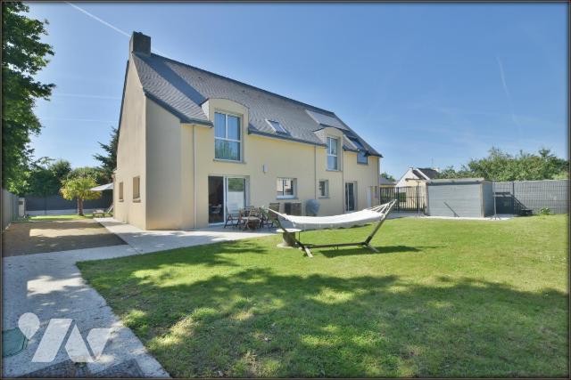 Maison 8 pièces 205 m² · à Verger · 205 m² · 375 000 €