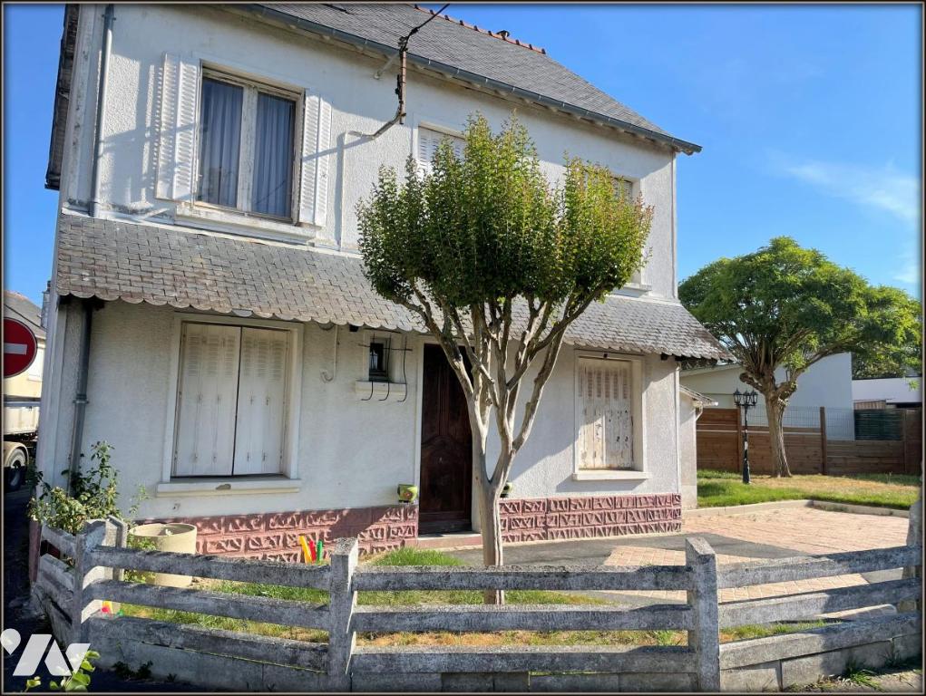 Maison 5 pièces 116 m² · à Rheu · 116 m² · 180 000 €