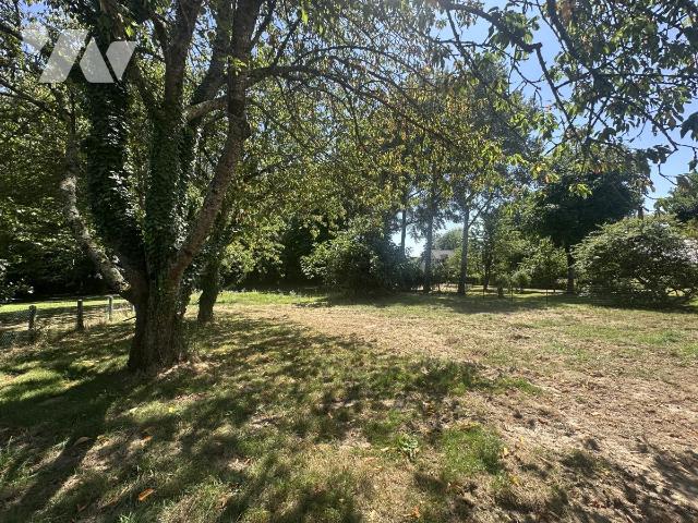Terrain 1358 m² · à Plouër-sur-Rance · 1 358 m² · 150 000 €