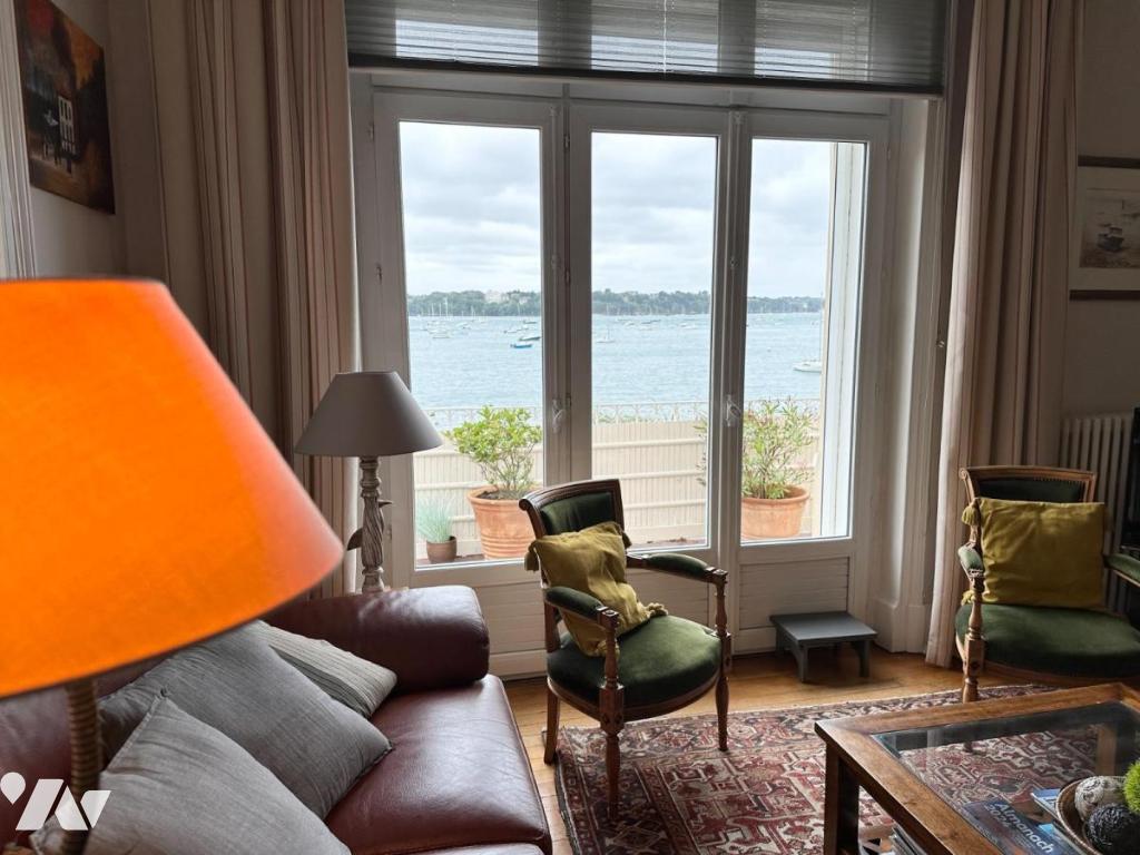 Maison 9 pièces 179 m² · à Saint-Malo · 179,5 m² · 2 100 000 €