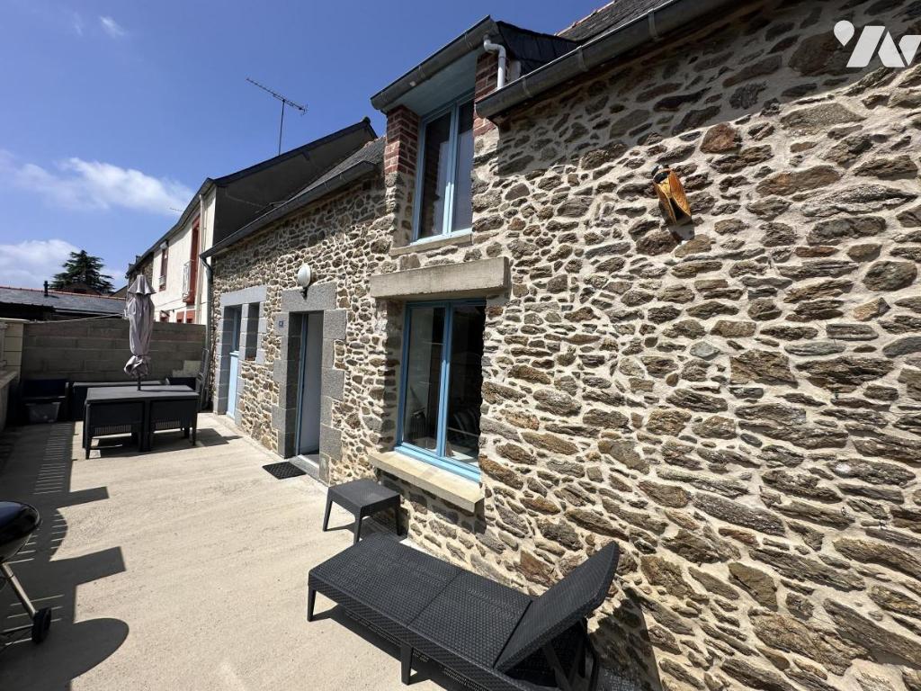 Maison 5 pièces 129 m² · à Saint-Jouan-des-Guérets · 128,9 m² · 380 000 €