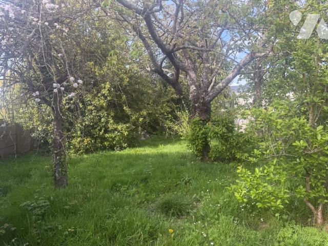 Terrain 950 m² · à Dinard · 950 m² · 350 000 €