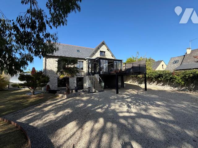 Maison 6 pièces 243 m² · à Dinard · 242,5 m² · 870 000 €