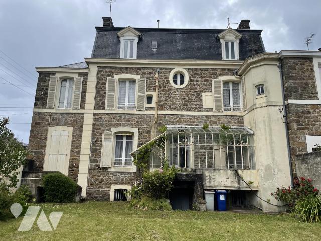 Maison 9 pièces 222 m² · à Saint-Malo · 222 m² · 1 145 000 €