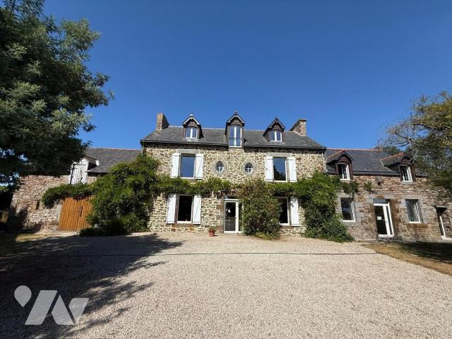 Maison 9 pièces 276 m² · à Mont-Dol · 276 m² · 560 000 €