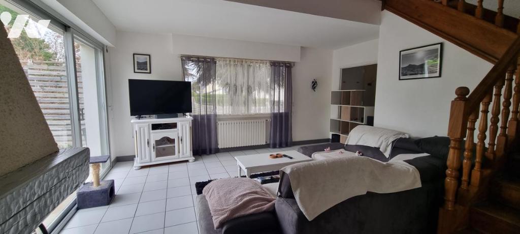 VENTE maison-LA GUERCHE DE BRETAGNE (35)