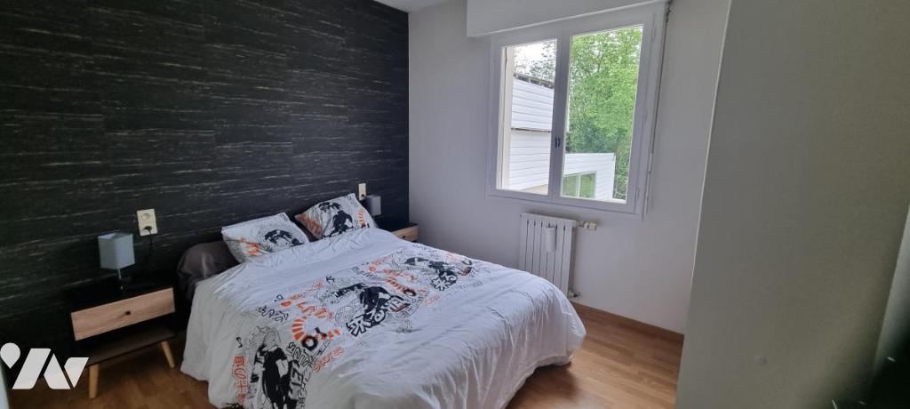 VENTE maison-LA GUERCHE DE BRETAGNE (35)