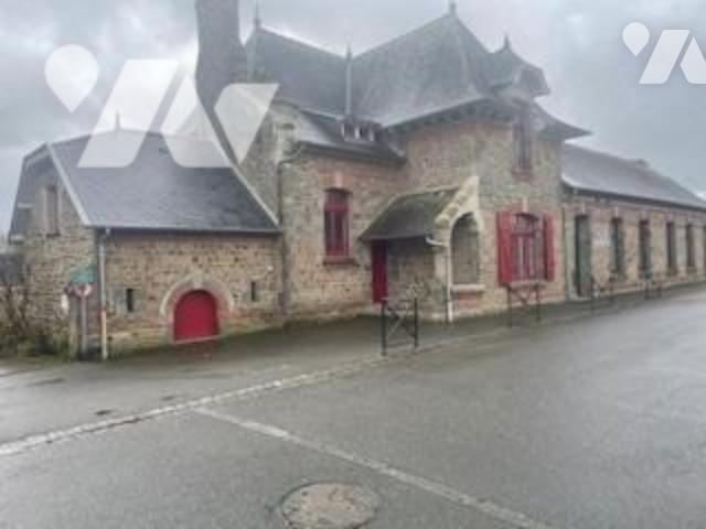Maison à Étrelles