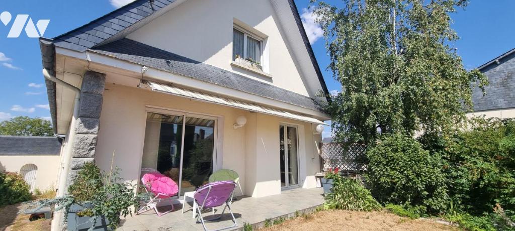 Maison 8 pièces 251 m² · à La Guerche-de-Bretagne · 251 m² · 285 000 €