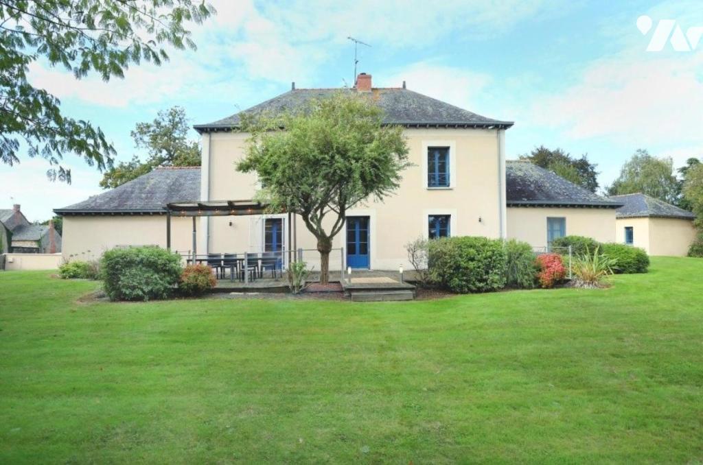 Maison 9 pièces 290 m² · à Gennes-sur-Seiche · 290 m² · 499 000 €