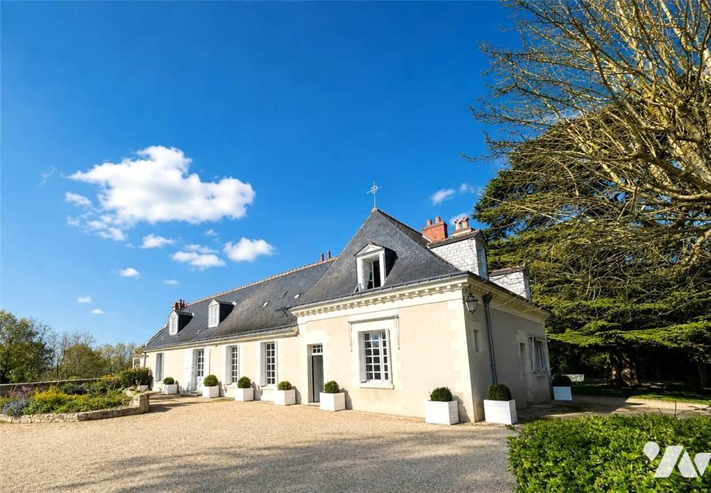 Maison 11 pièces 459 m² · à Tours · 459 m² · 1 749 000 €