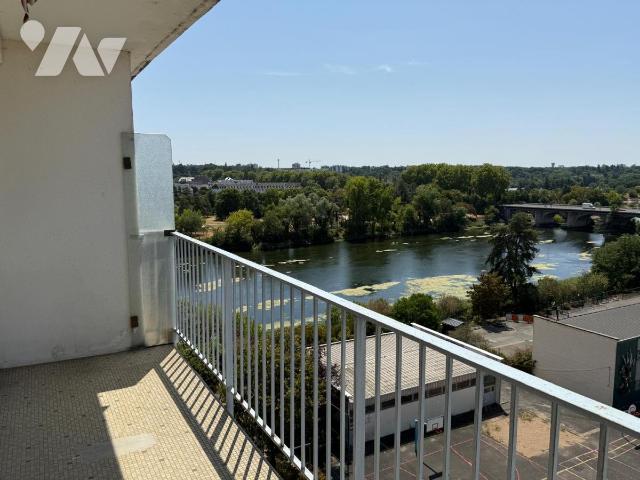Appartement 5 pièces 95 m² · à Tours · 95 m² · 132 500 €