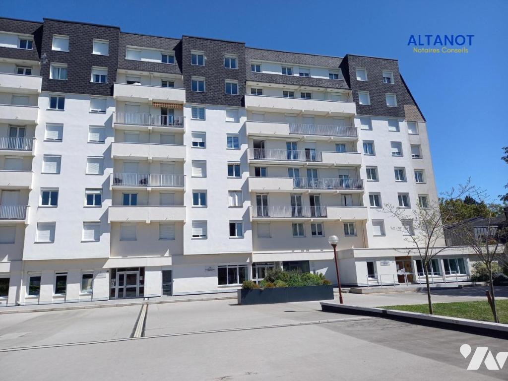 Appartement 3 pièces 70 m² · à Saint-Cyr-sur-Loire · 70 m² · 150 000 €