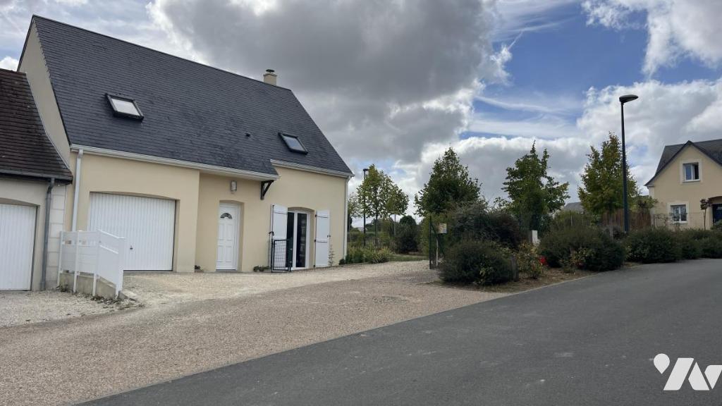 Maison 4 pièces 98 m² · à Saint-Étienne-de-Chigny · 98 m² · 240 000 €