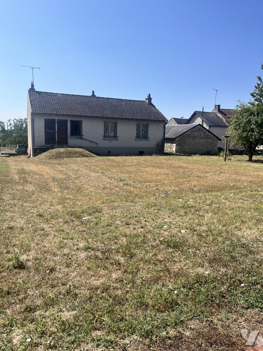 Maison 5 pièces 81 m² · à Marigny-Marmande · 81,2 m² · 80 000 €