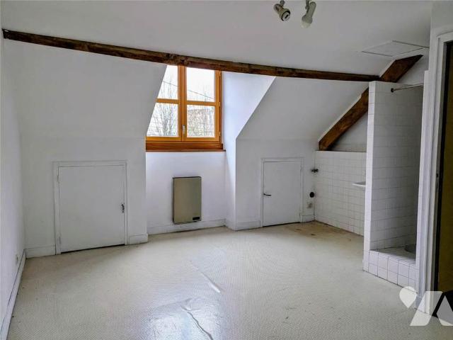 Maison 7 pièces 179 m² · à Sainte-Maure-de-Touraine · 179 m² · 90 000 €