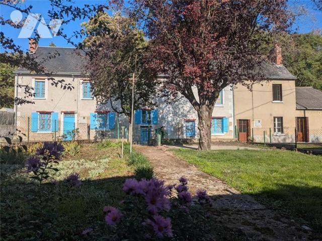 Maison 8 pièces 250 m² · à Sainte-Maure-de-Touraine · 250 m² · 240 000 €