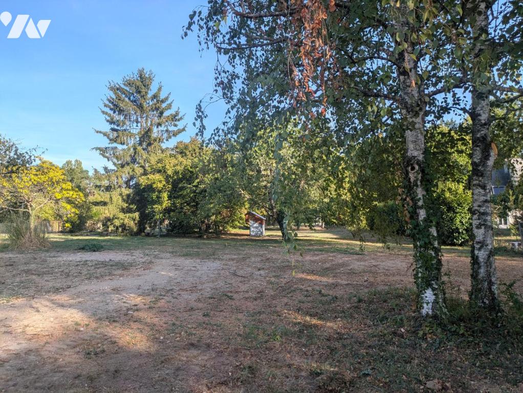 Terrain 1500 m² · à Veigné · 1 500 m² · 214 000 €