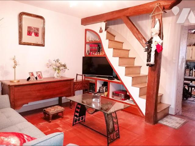 Maison 7 pièces 120 m² · à Descartes · 120 m² · 150 000 €