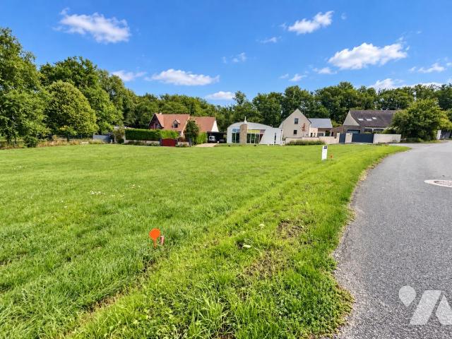 Terrain 642 m² · à Ballan-Miré · 642 m² · 115 000 €