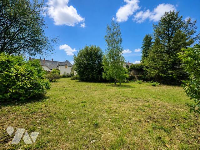 Terrain 666 m² · à Artannes-sur-Indre · 666 m² · 100 000 €