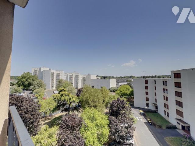 Appartement 4 pièces 85 m² · à Joué-lès-Tours · 85,3 m² · 155 000 €