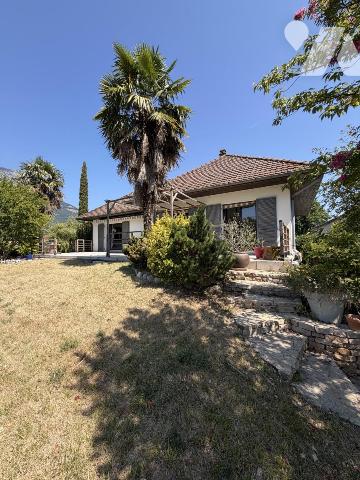Maison 6 pièces 230 m² · à Claix · 229,9 m² · 675 000 €